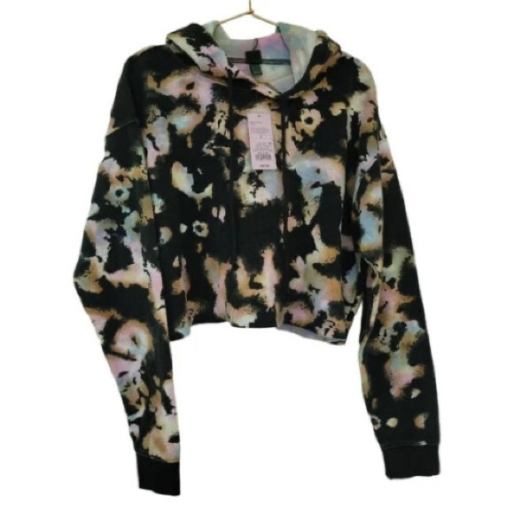 Wild fable cropped hoodie black multi dye color new with tags size large